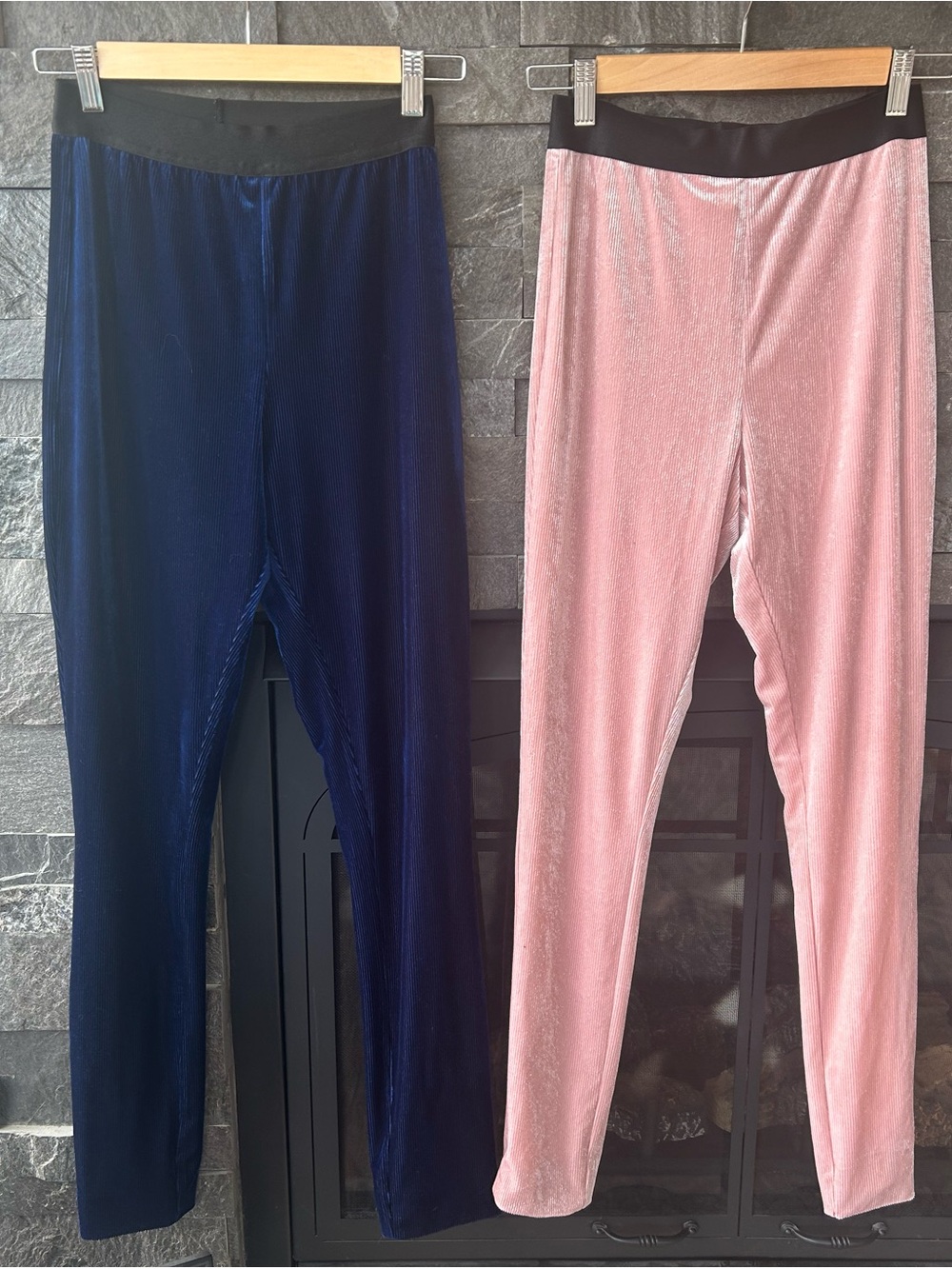 Lovers + Friends - 2 Pairs of Velvet Leggings in Navy and Light Pink
